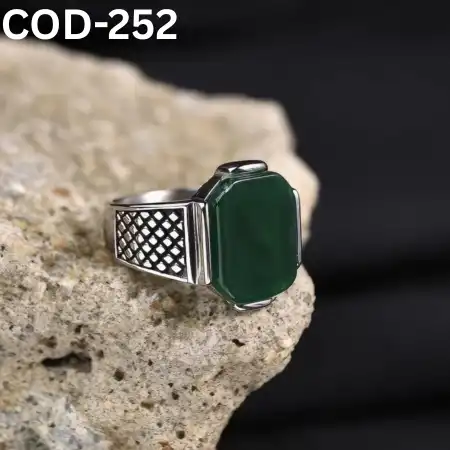 Vip অরজিনাল পান্না পাথর হাতের আংটি-COD-252
